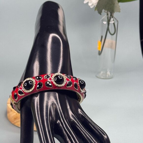 Nordstrom Sequins Red and Black Vintage-Inspired Hinged Bangle Bracelet NWOT - Picture 6 of 8